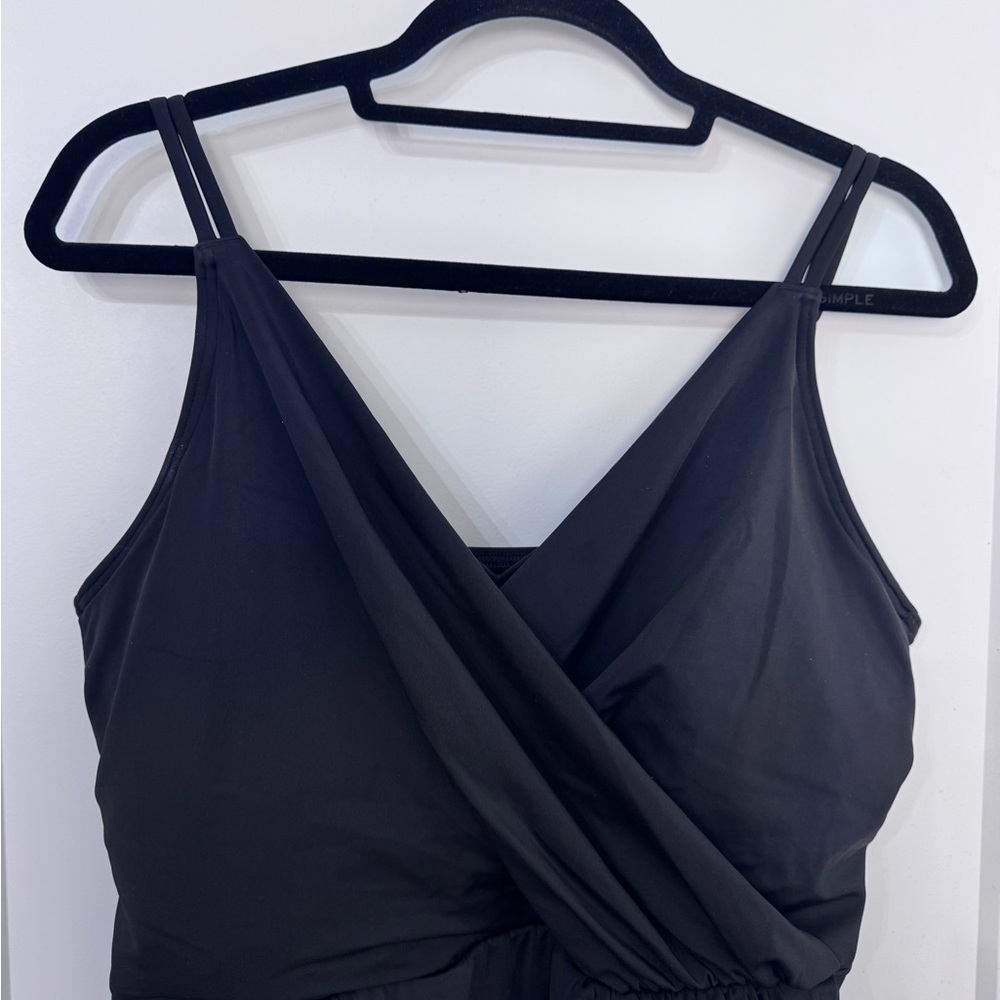 Lands' End Black V-Neck Tulip Wrap Swimdress Adjustable Straps L 14/16 Swimsuit - Picture 3 of 9